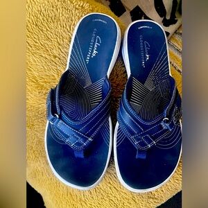 Clark Cloud-steppers sandals blue size 9